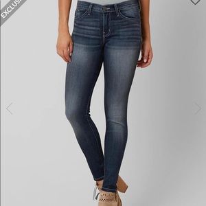 KanCan jeans size 28